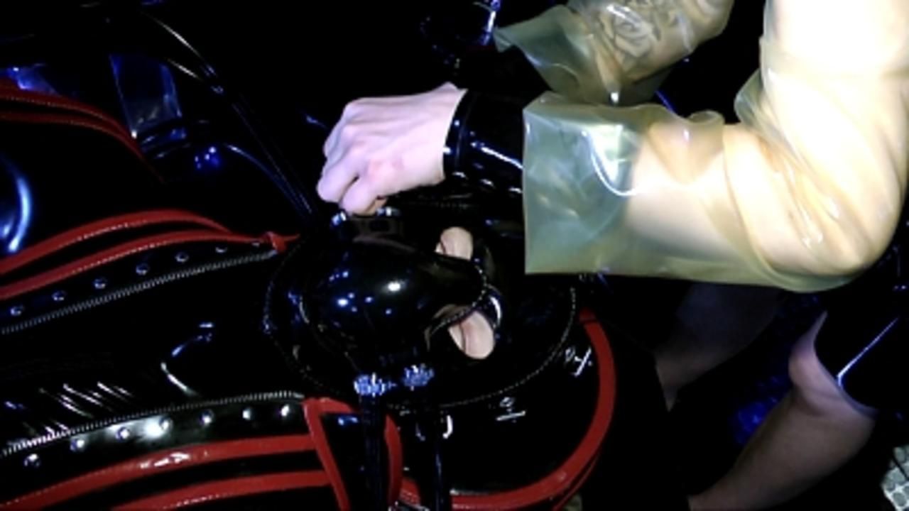 Lady Ashley - The Rubber Sarkophag