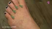#Needles for the feet - Every prick a scream