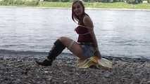 Nelly get free at the river