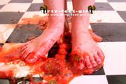 strawberry crushing