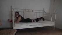 Ayu Bed tied 2