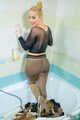Hot bitch goes wet in nylon (279 images)