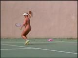 Nacktes Tennis