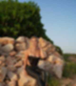 Ich in Leather Leggings