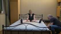 Stefanie - Kitzelige Stefanie Teil 2 von 4