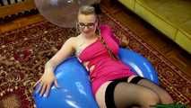 sitpopping in tight dress and stockings