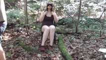 Ivana roped on chair 1/2