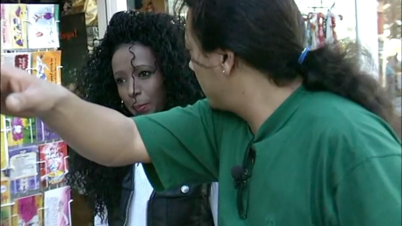 STRASSENFLIRTS 12 Carla