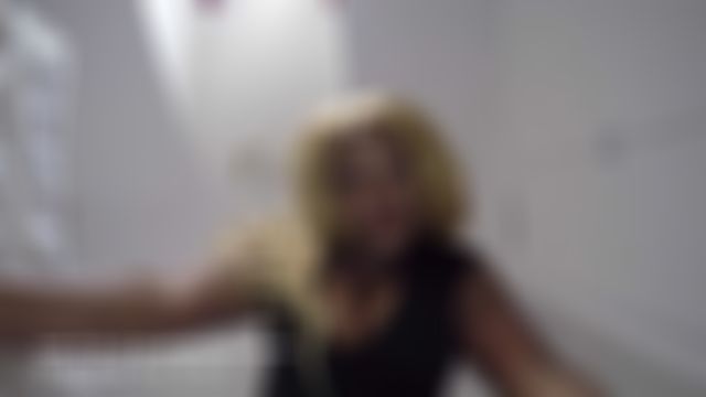 Custom: Big juicy kisses