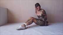 Golden Hogtie