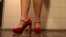 Nur HighHeels und Füsse  :-)