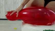 sexy sitpopping in the white room