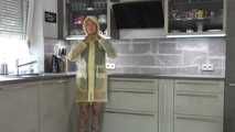Miss Francine in yellow Schmuddelwedda raincoat (behind the scenes)