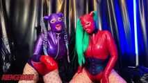 Wichsanleitung zweier geiler  Rubberdolls