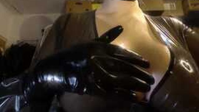 The Transperency Effect Phase two : Total rubber flux