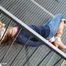 Stella im hogtie auf der Treppe BILDER