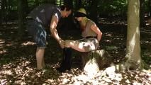 Jessy gefesselt im Wald 1/2