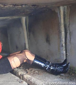 Susanne tied up with handcuffs PICS