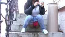 064012 Kima Pees On The Office Steps