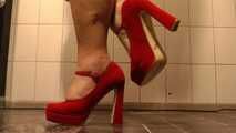 Nur HighHeels und Füsse  :-)