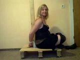 Sit and tied on a palette 3/3