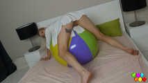 880 Danielle Fox rides your favorite ball.