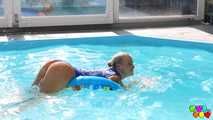 644 Vinna Red plays in the pool
