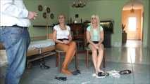 Marenka und Renee - Kitzelspiel Teil 7 von 7