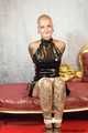  Miss Francine gefesselt im sexy Lack Outfit und streng geknebelt mit gestopftem Mund