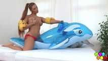 370 Is Thalia ready for the summer?