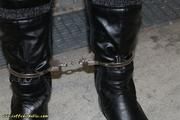 High security handcuffs