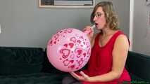 Blow2Pop pink Q24 hearts with mouthpiece