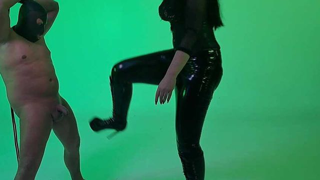 Gnadenlos in die Sklaveneier