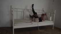 Ayu Bed tied 2