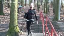 152003 Vanessa Pees On The Steps In The Park