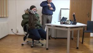 Romina - Überfall im Büro Teil 7 von 8