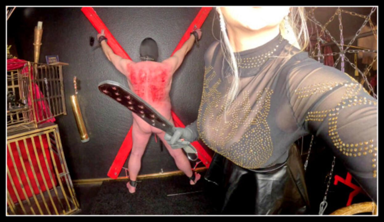 ATTENTION HARDCORE! Flogging until the blood spurts!