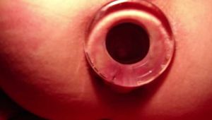 Mit Glasplug im Arsch Squirten ohne Ende - Extrem Squirting 