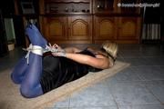 Elena, Jane, Natasha und Susan - Hübsche Frauen im Hogtie