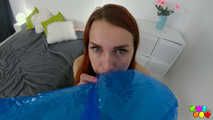 753 Charlie Red filmt sich dabei