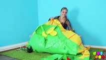 22 Susi and her huge Dragon