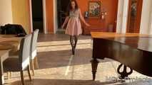 Dynamic drinking and fun with Alia Star