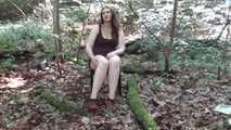 Ivana roped on chair 1/2