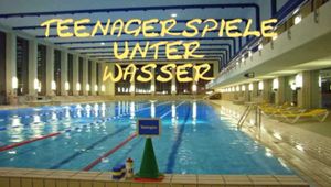 LESBENSPIELE IM SCHWIMMBAD