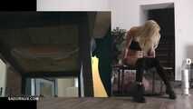 Miss Amy Douxxx pees on the toliett box 