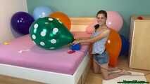 nail and pump2pop twelve of your rare Q24 balloons