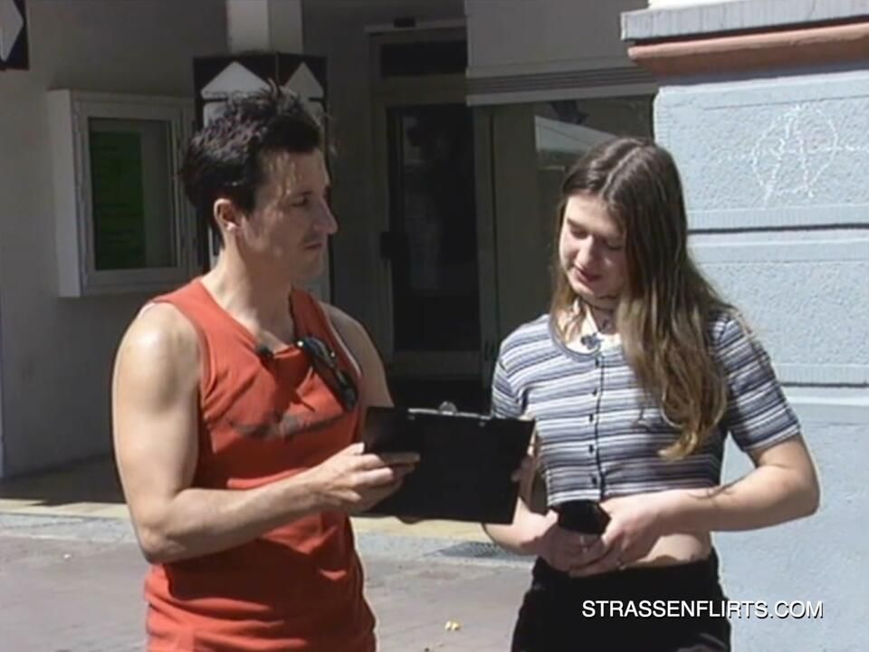 STRASSENFLIRTS 30 Julia