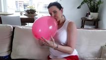 Double-Blow2Pop - blue and red balloon
