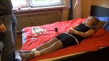 Nancy - Kitzeliges Fragespiel Teil 2 von 5