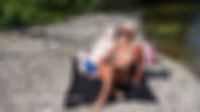 Lea-Kirsch bringt mich public zum Orgasmus!